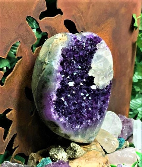 Extra Quality Heart-Shaped Amethyst Geode with metal stand