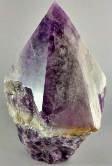 Amethyst Chevron Point